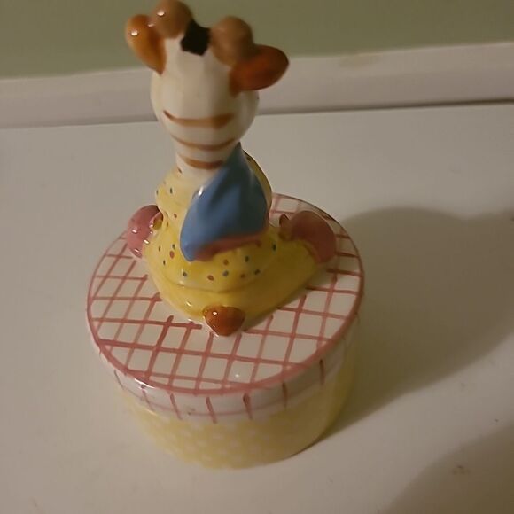 Cracker Barrel Trinket Box - Picture 2 of 7